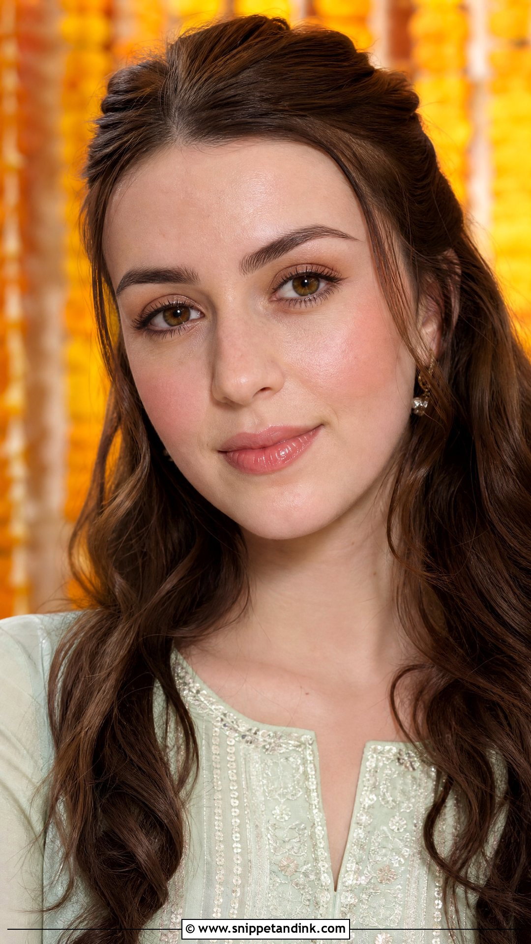 Natural Desi Wedding Guest Makeup - Snippet and Ink - 20 Desi Wedding Guest Makeup Ideas