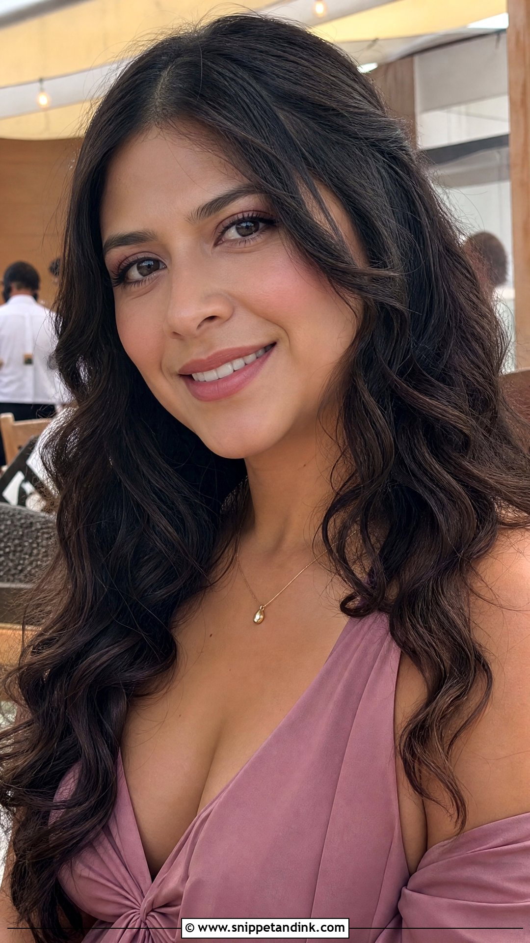 Natural Wavy Wedding Guest Hair - Snippet and Ink - 20 Wavy Hairstyles for Wedding Guest