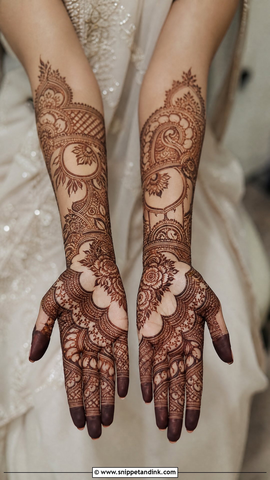 Negative Space Bridal Mehndi Design - Snippet and Ink - 30 Mehndi Designs for Bride