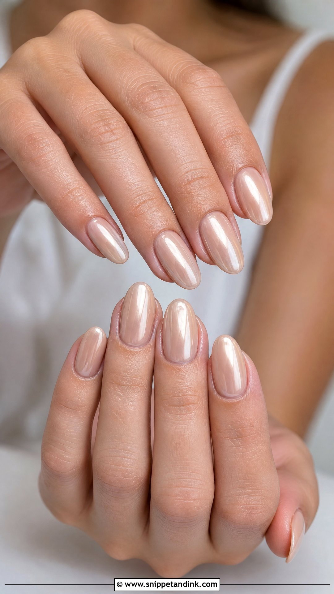 Nude Chrome Bridesmaid Nails - Snippet and Ink - 25 Elegant Bridesmaid Wedding Nails