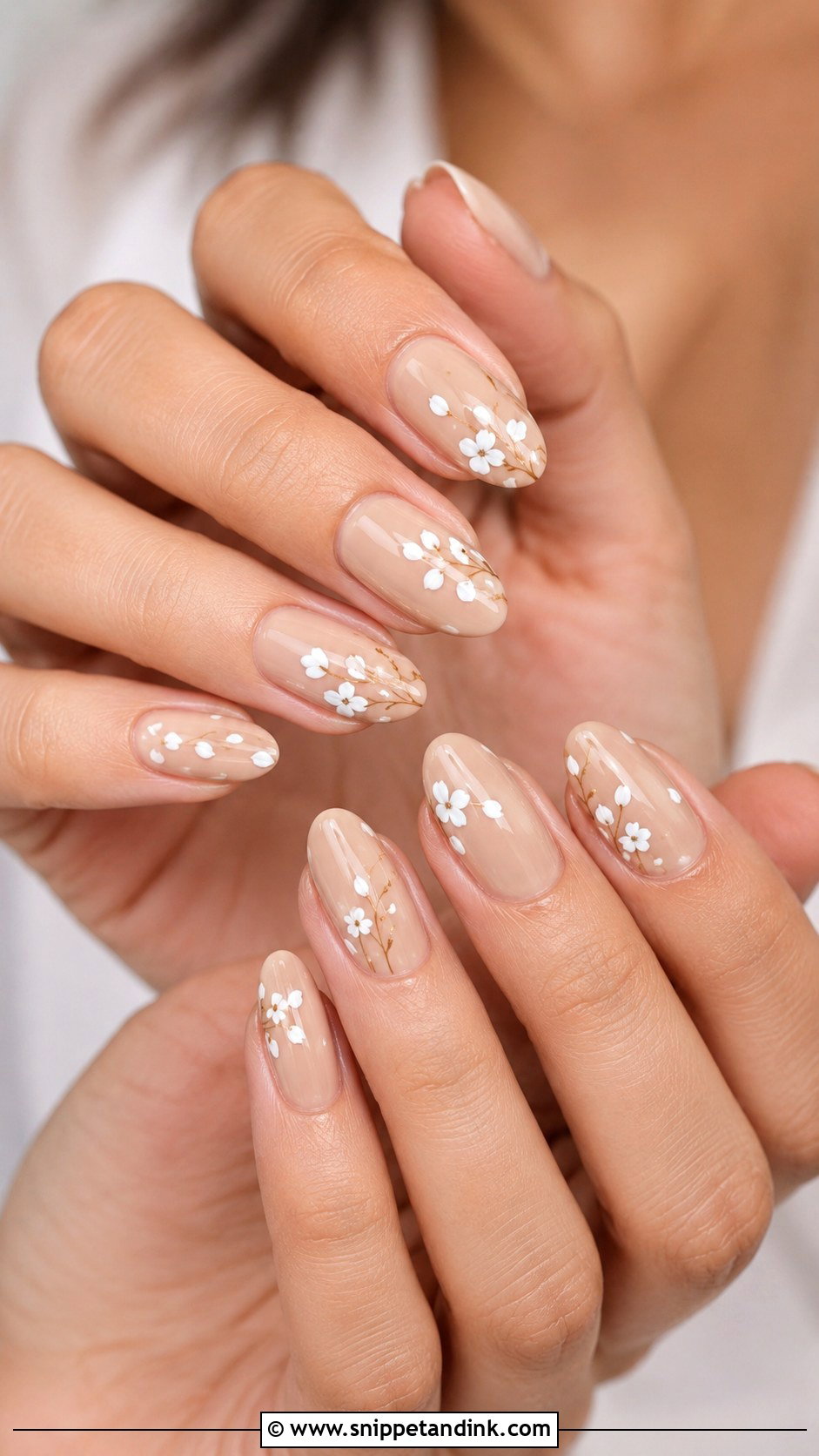 Nude Floral Wedding Nails - Snippet and Ink - 20 Wedding Nails Flowers