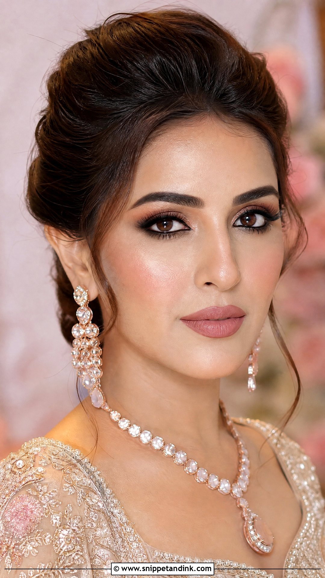 Nude Lip Indian Bridal Makeup - Snippet and Ink - 20 Indian Wedding Bride Makeup Looks