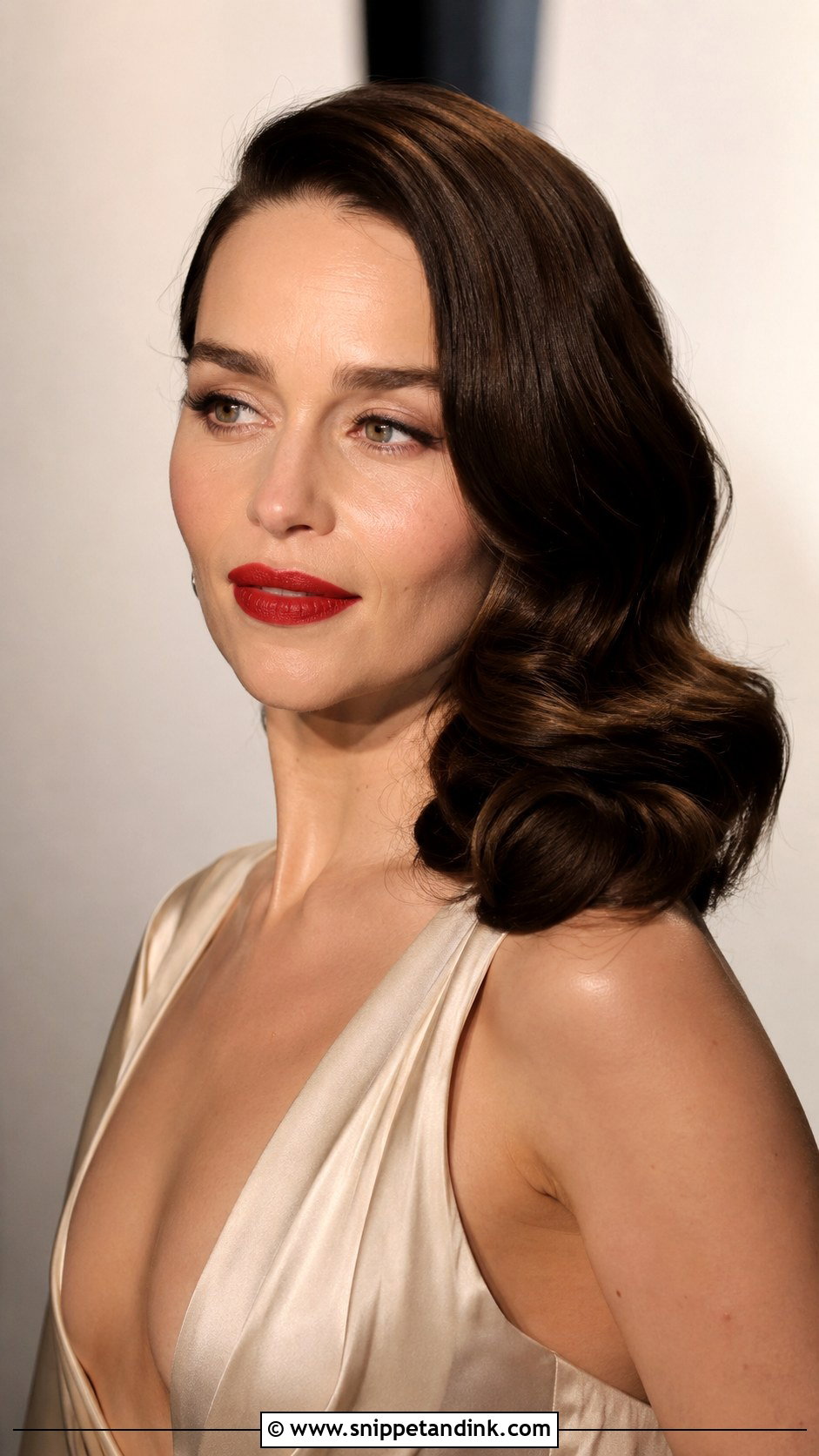 Old Hollywood Glam Waves - Snippet and Ink - 20 Cute Birthday Hairstyle Ideas