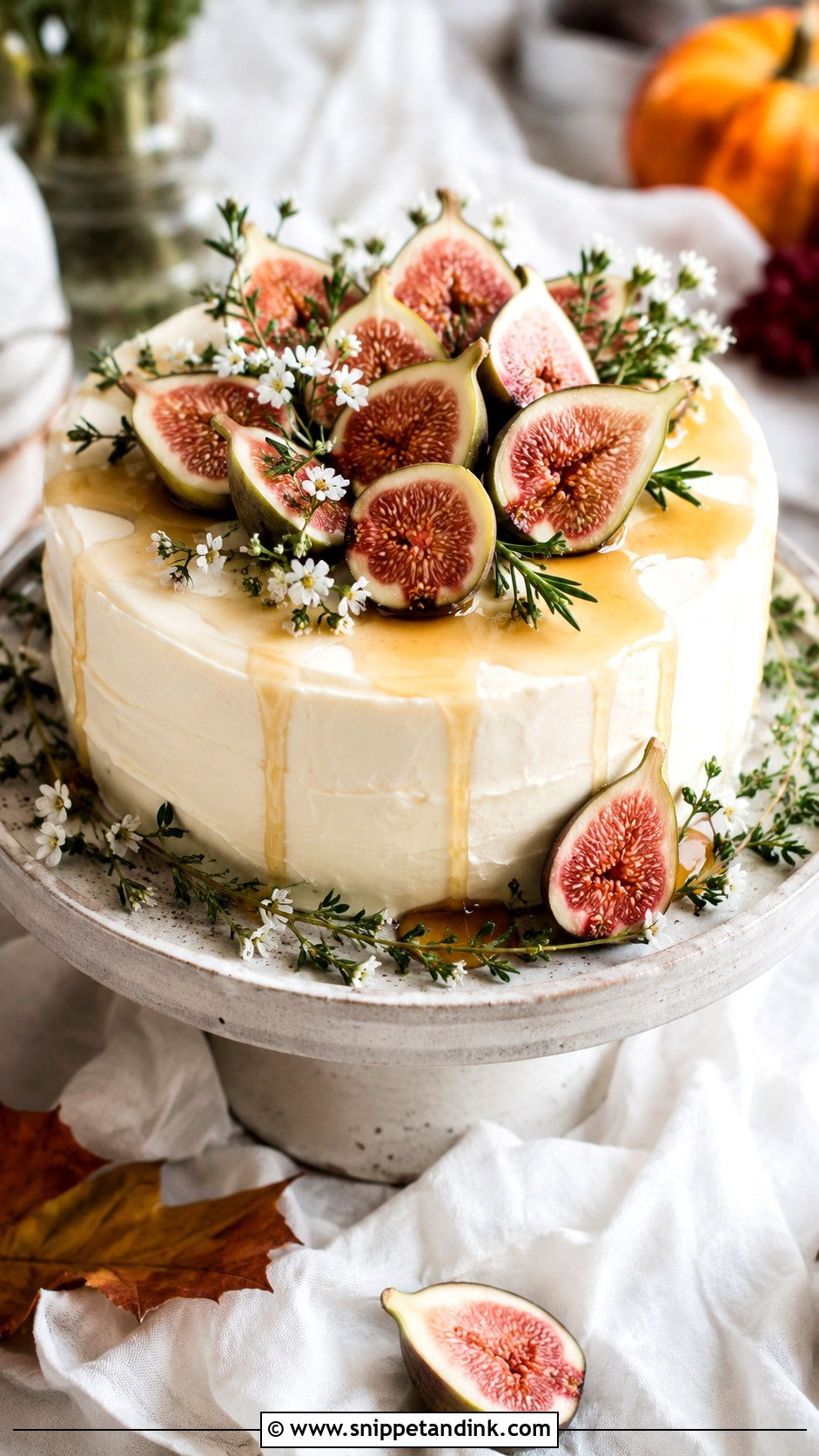 One Tier Fig Wedding Cake - Snippet and Ink - 25 One Tier Fall Wedding Cake Ideas
