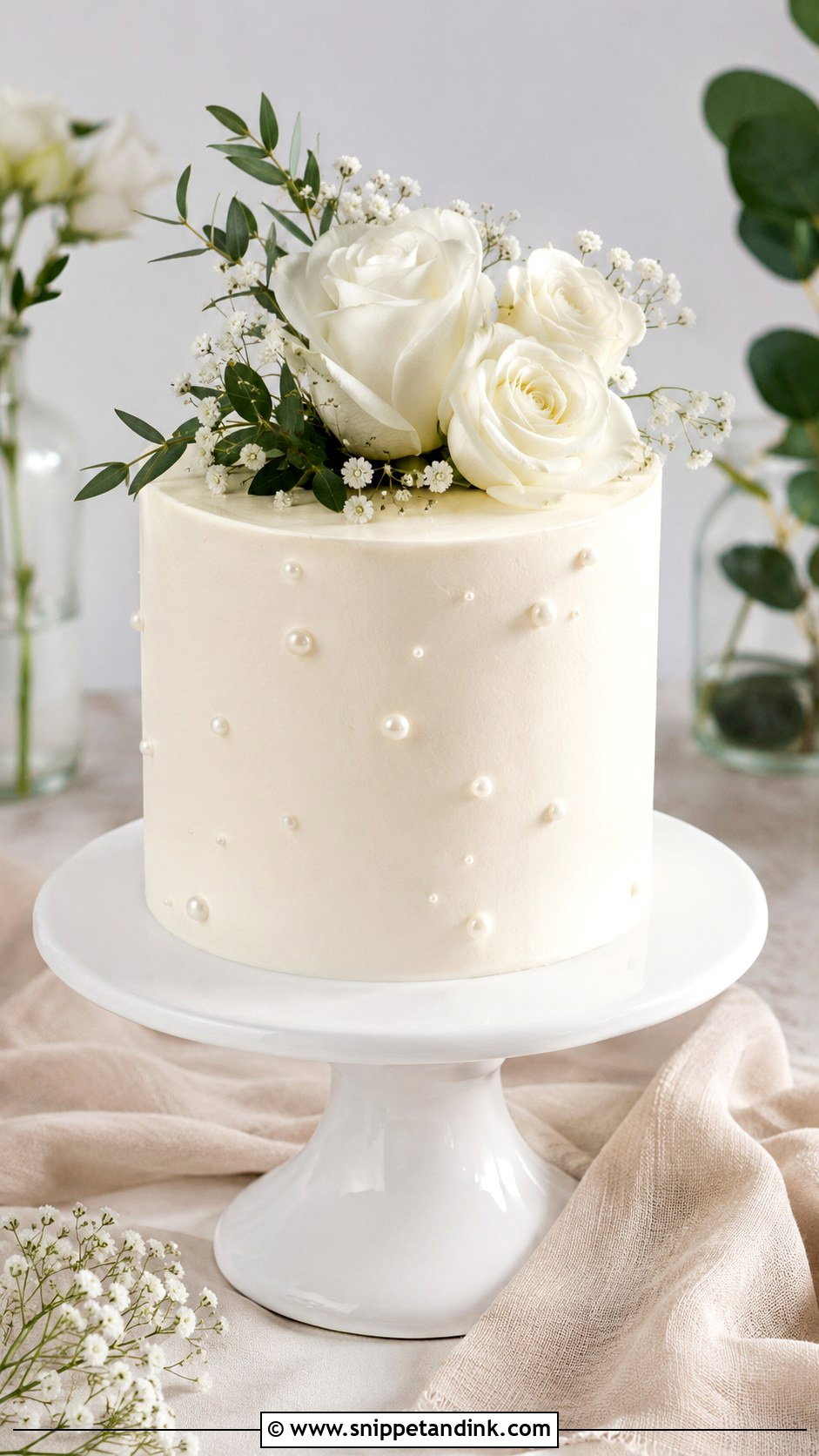 One Tier Wedding Cake - Snippet and Ink - 20 Wedding Cake Ideas for Small Wedding