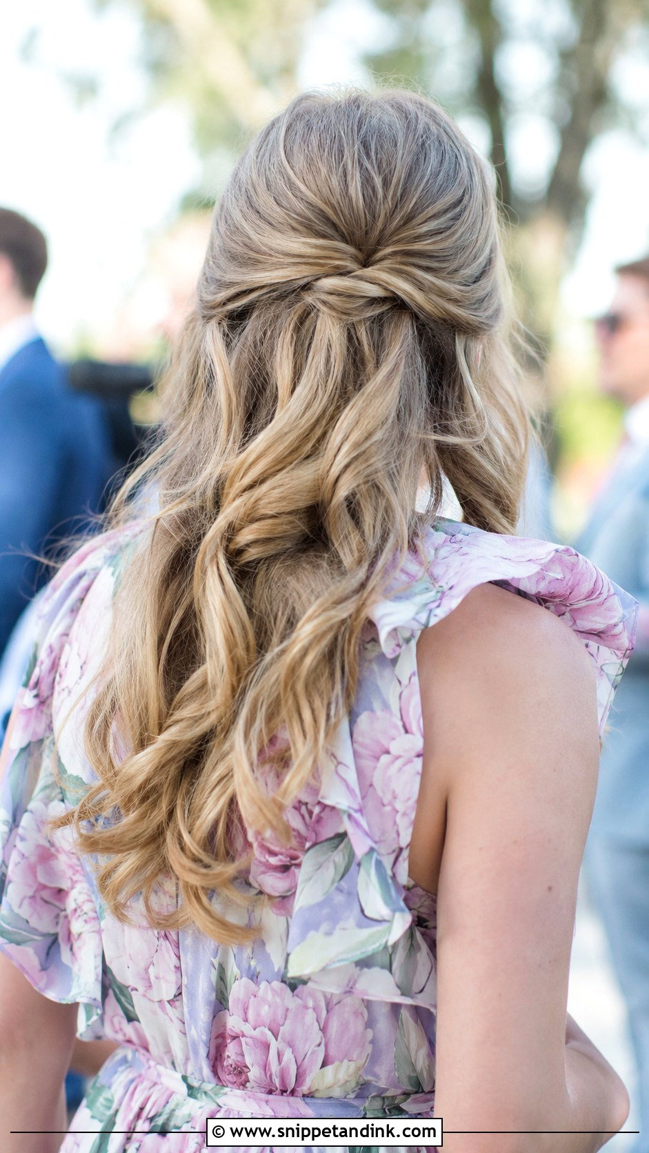 Outdoor Wedding Guest Half Up Half Down Hair - Snippet and Ink - 15 Outdoor Wedding Guest Hairstyles