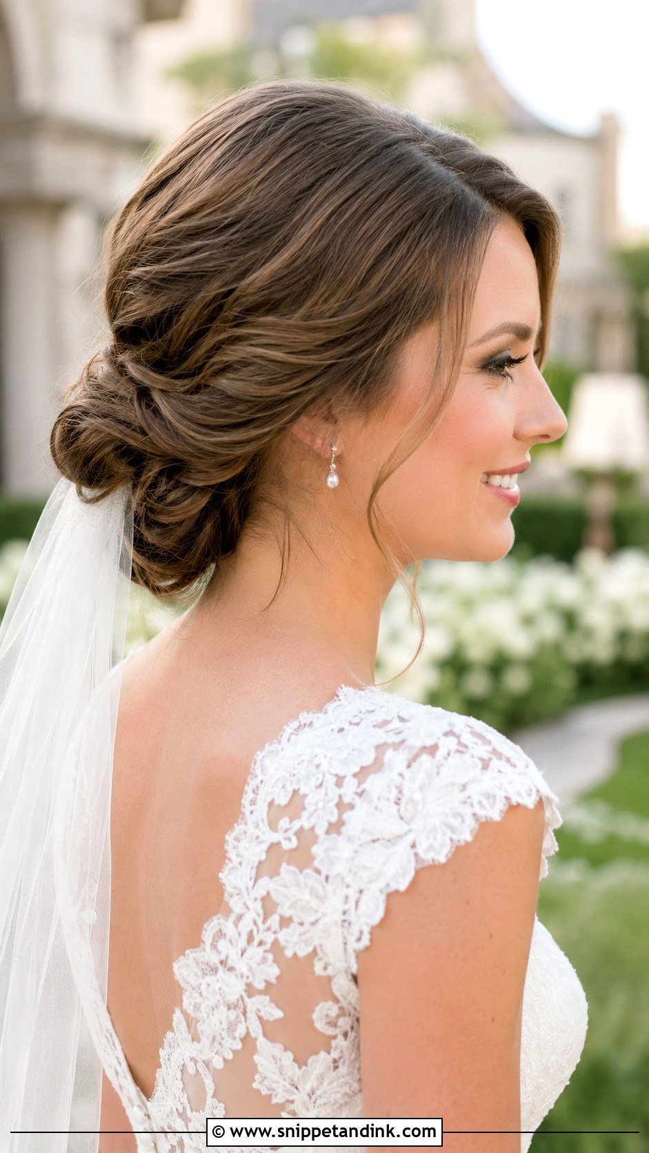 Outdoor Wedding Loose Waves - Snippet and Ink - 15 Outdoor Wedding Hair Ideas