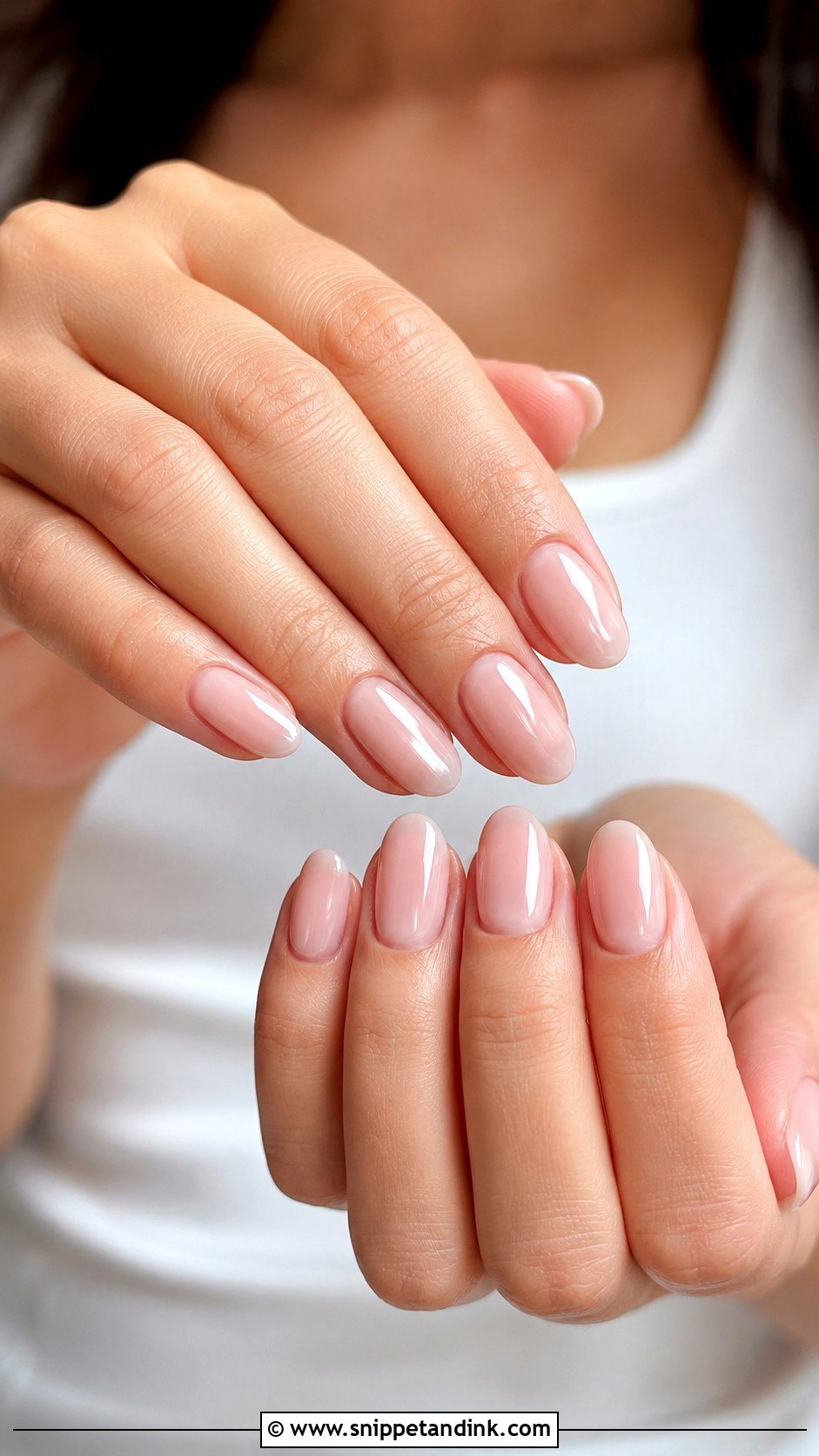 Oval Wedding Nails - Snippet and Ink - 20 Minimal Wedding Nails