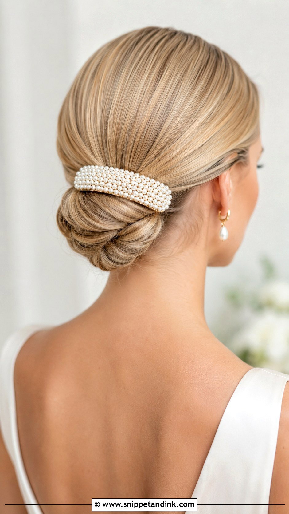 Oversized Bridal Hair Clip - Snippet and Ink - 25 Bridal Hair Decorations