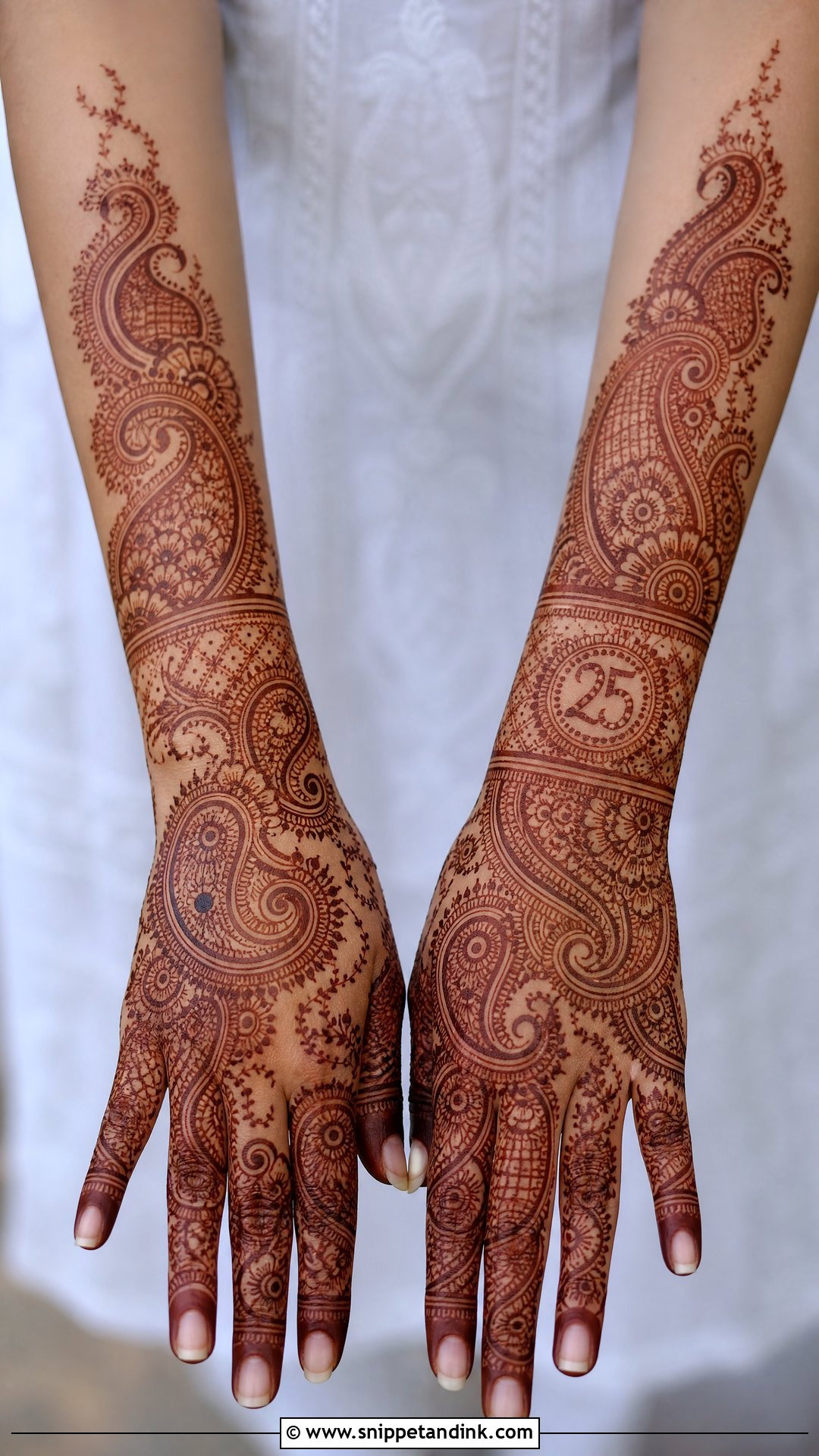 Paisley Anniversary Mehndi Design - Snippet and Ink - 20 25 Anniversary Mehndi Design Ideas