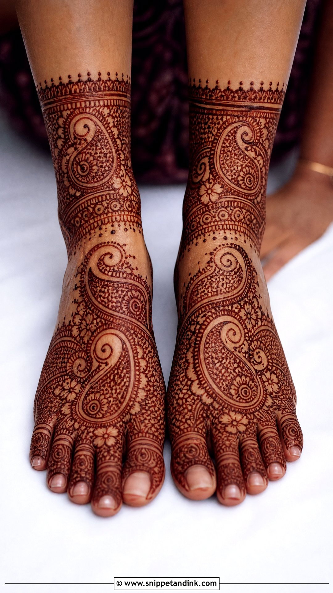 Paisley Bridal Feet Mehndi Design - Snippet and Ink - 20 Bridal Mehndi Designs Feet Brides