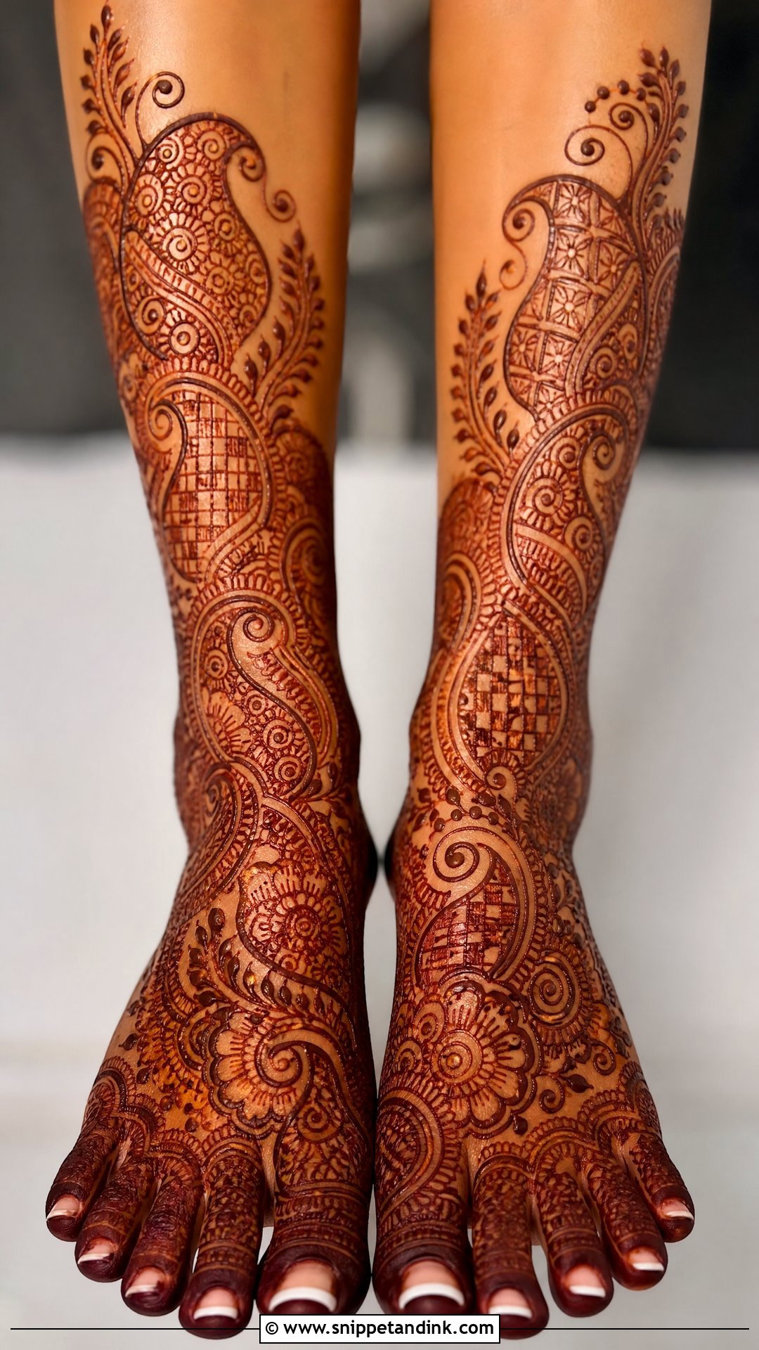 Paisley Bridal Leg Mehndi Design - Snippet and Ink - 20 Bridal Mehndi Mehandi Designs for Legs