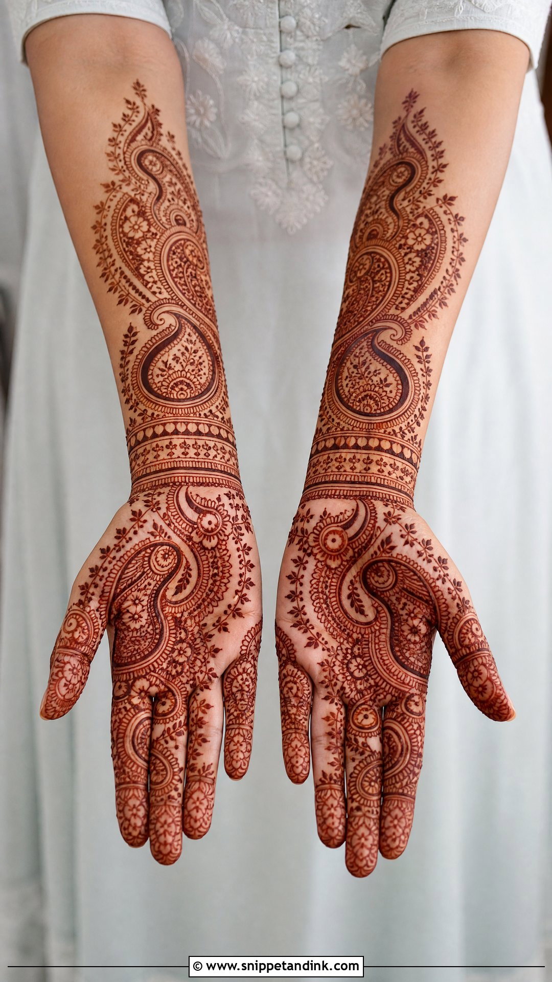 Paisley Bridal Mehndi Design - Snippet and Ink - 25 Dulhan Bridal Henna Mehndi Designs