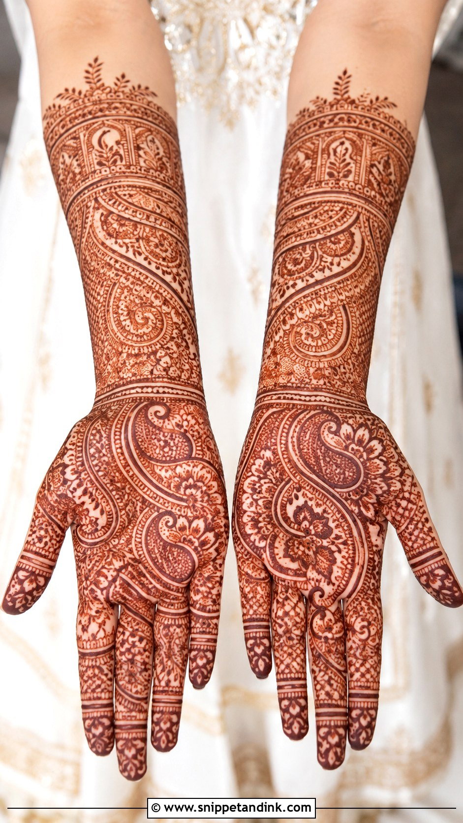 Paisley Bridal Mehndi Design - Snippet and Ink - 35 Unique Bridal Mehndi Designs