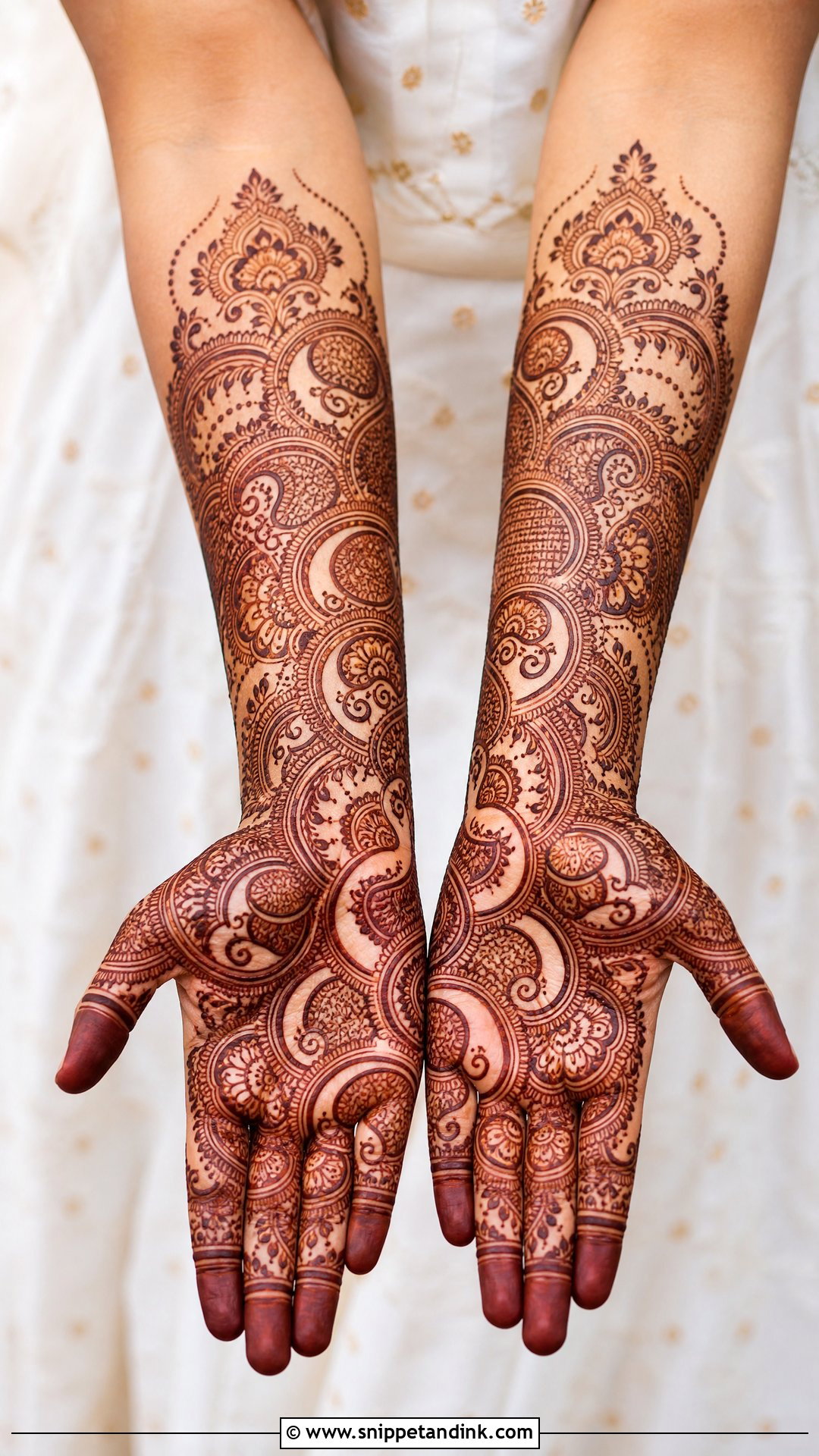 Paisley Bridal Mehndi Design - Snippet and Ink - 25 Bridal Hand Mandhi Mehndi Design Ideas