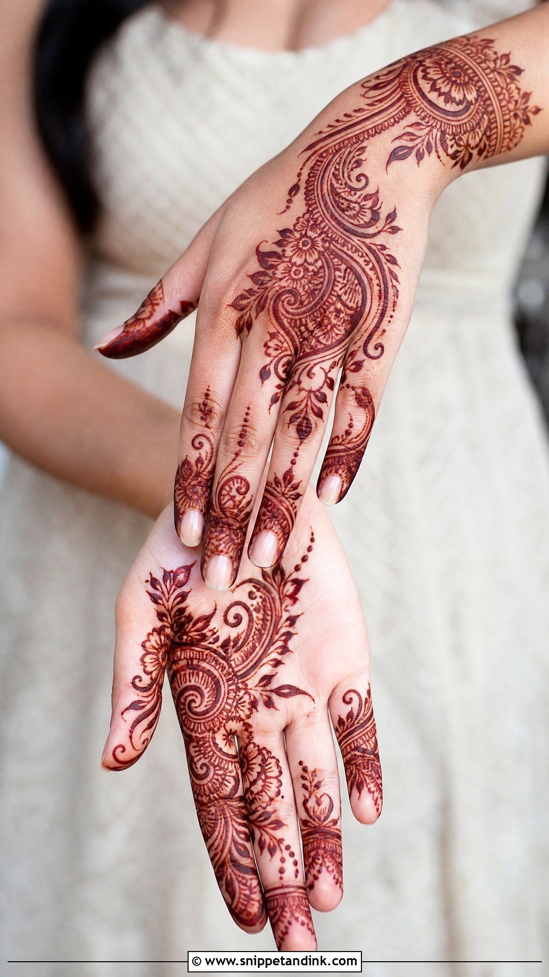 Paisley Bridal Mehndi Design For Engagement - Snippet and Ink - 20 Bridal Mehndi Designs for Engagement