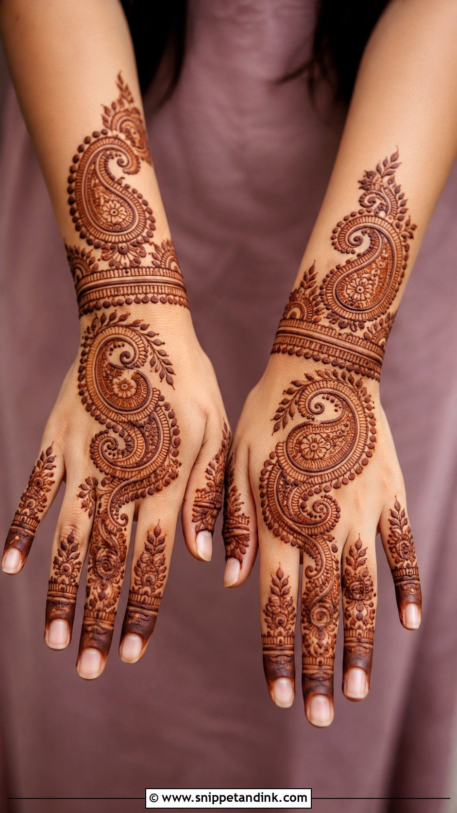Paisley Eid Mehndi Design - Snippet and Ink - 35 Mehndi Designs for Eid