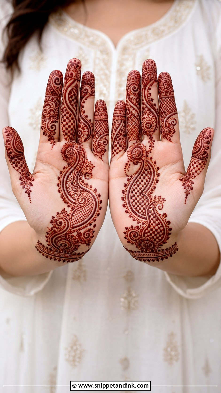 Paisley Fingers Mehndi Design - Snippet and Ink - 35 Fingers Mehndi Design Ideas