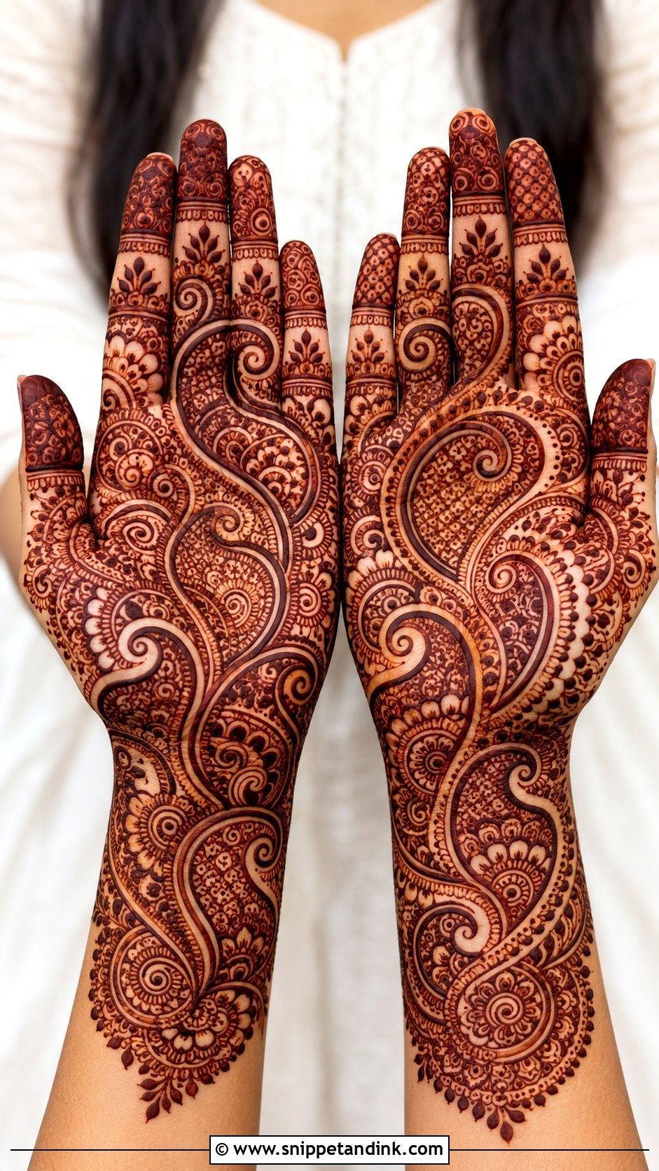 Paisley Front Hand Mehndi Design - Snippet and Ink - 35 Front Mehndi Design Ideas