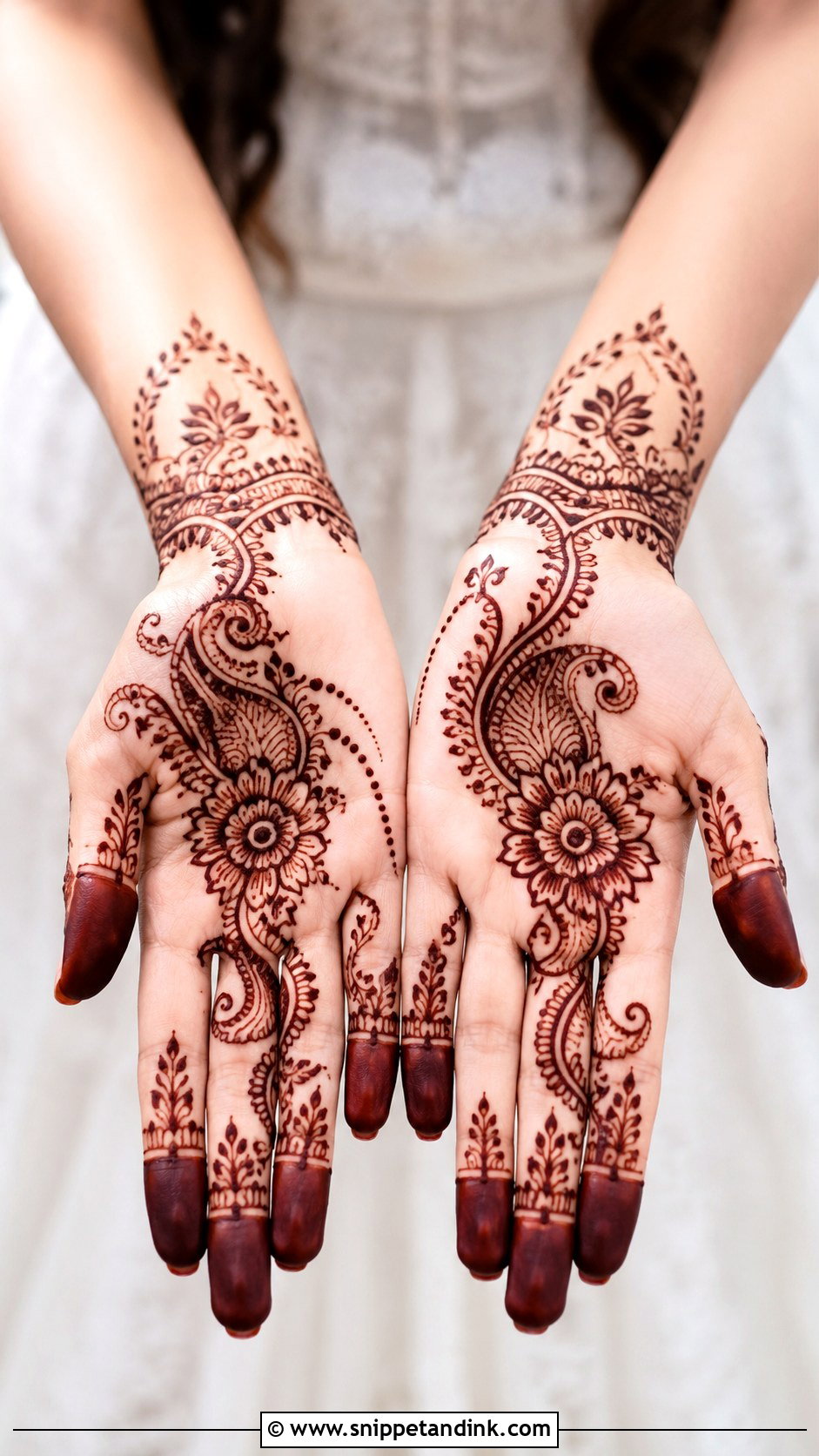 Paisley Front Hand Mehndi Design - Snippet and Ink - 35 Trendy Front Hand Mehndi Designs