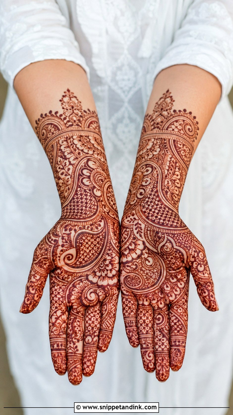 Paisley Mehndi Design - Snippet and Ink - 35 Stylish Mehndi Designs
