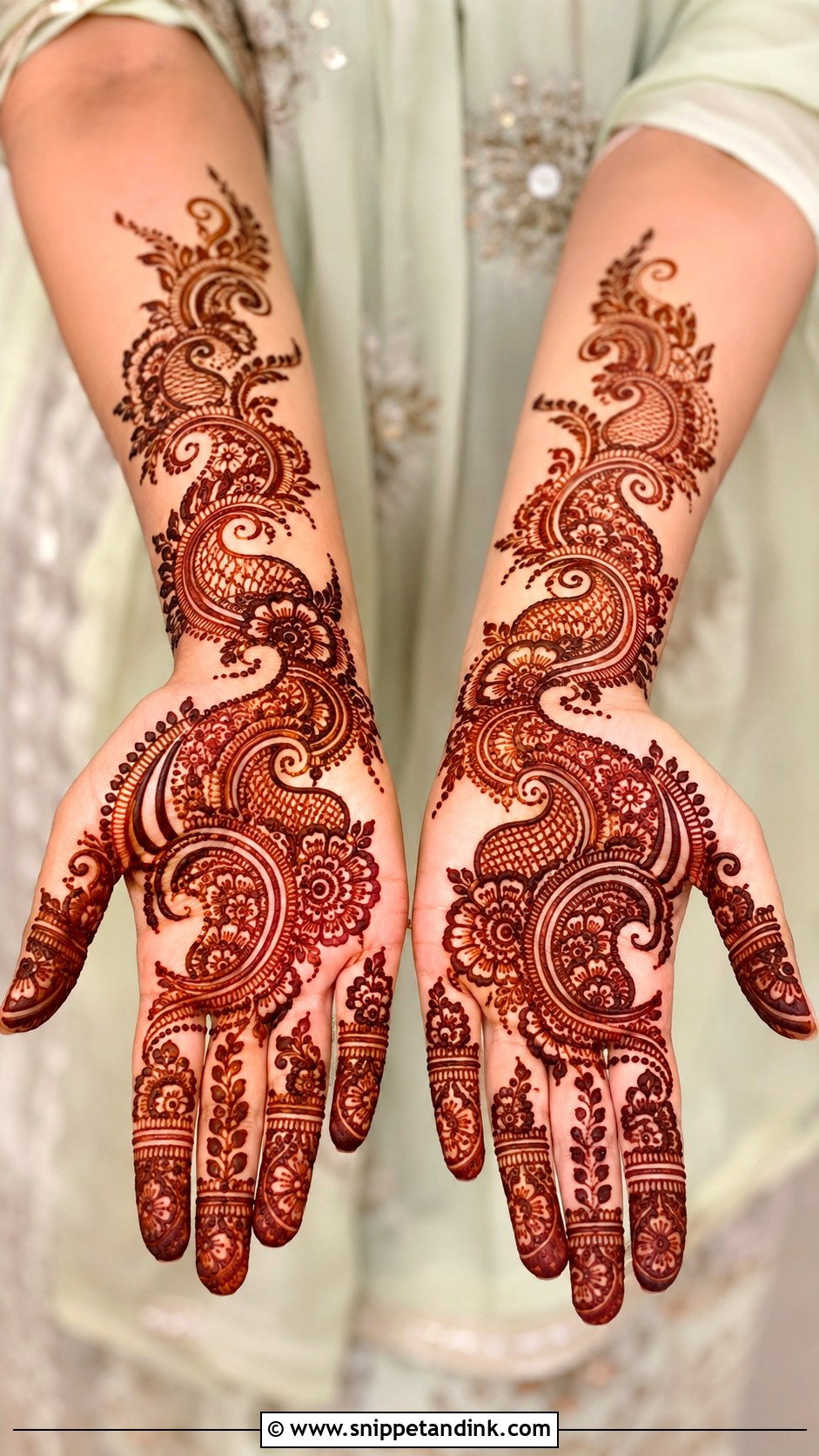 Paisley Mehndi Design 2018 - Snippet and Ink - 35 Mehndi Designs 2018