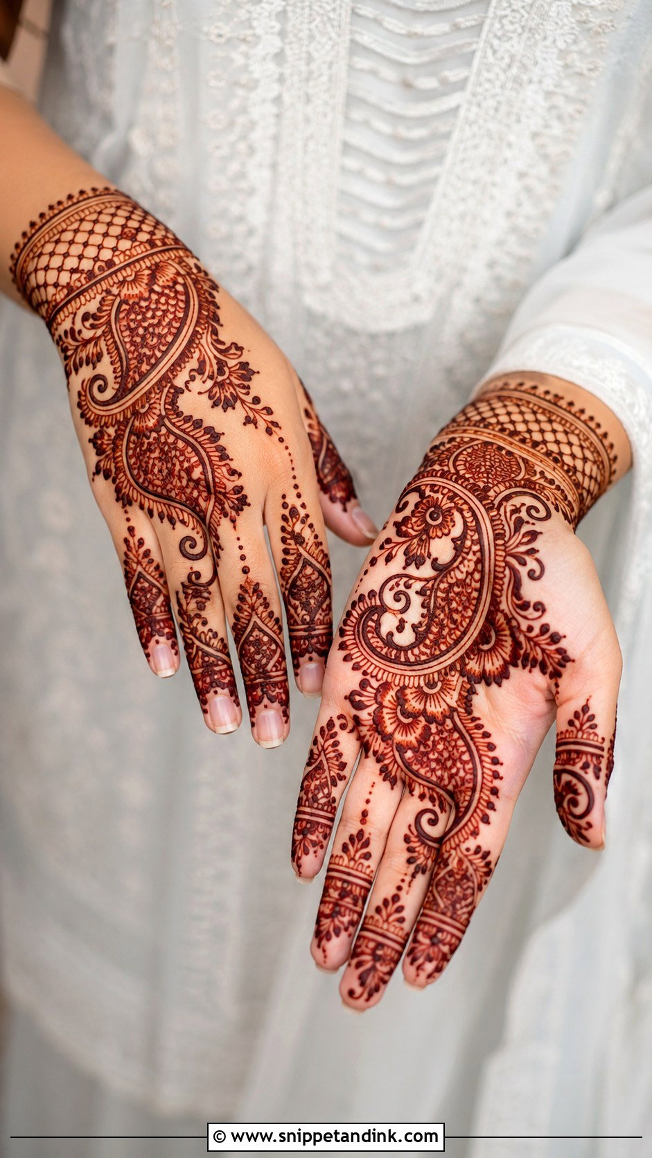 Paisley Mehndi Design - Snippet and Ink - 35 Henna (Mehndi) Design Ideas