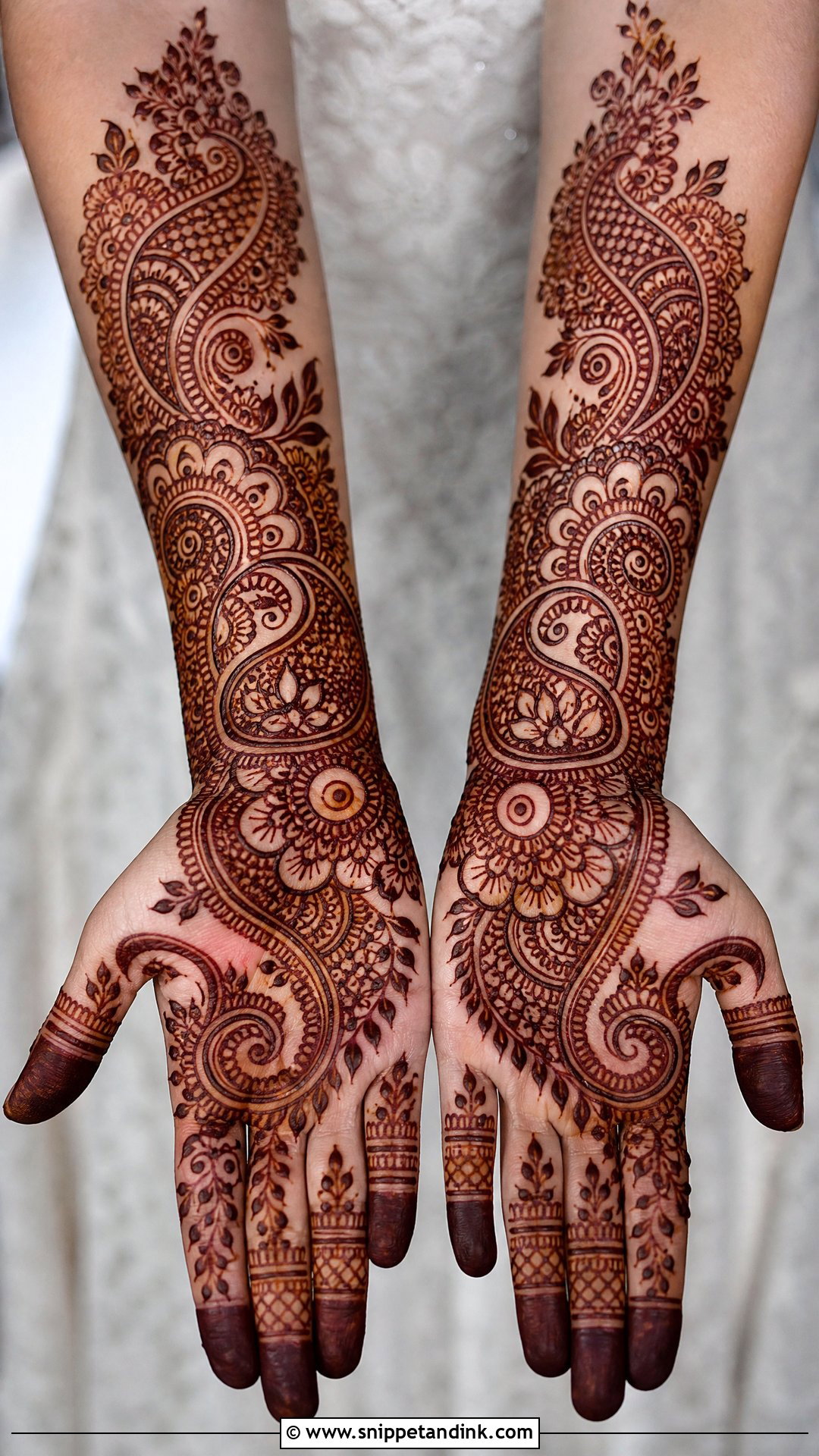 Paisley Sister Wedding Mehndi Design - Snippet and Ink - 20 Sister Wedding Mehndi Designs