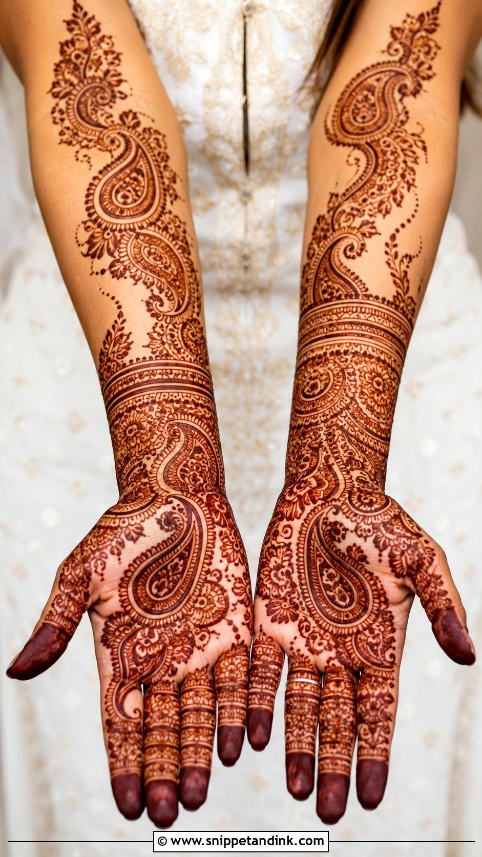 Paisley Wedding Mehndi Design - Snippet and Ink - 35 Latest Wedding Mehndi Designs