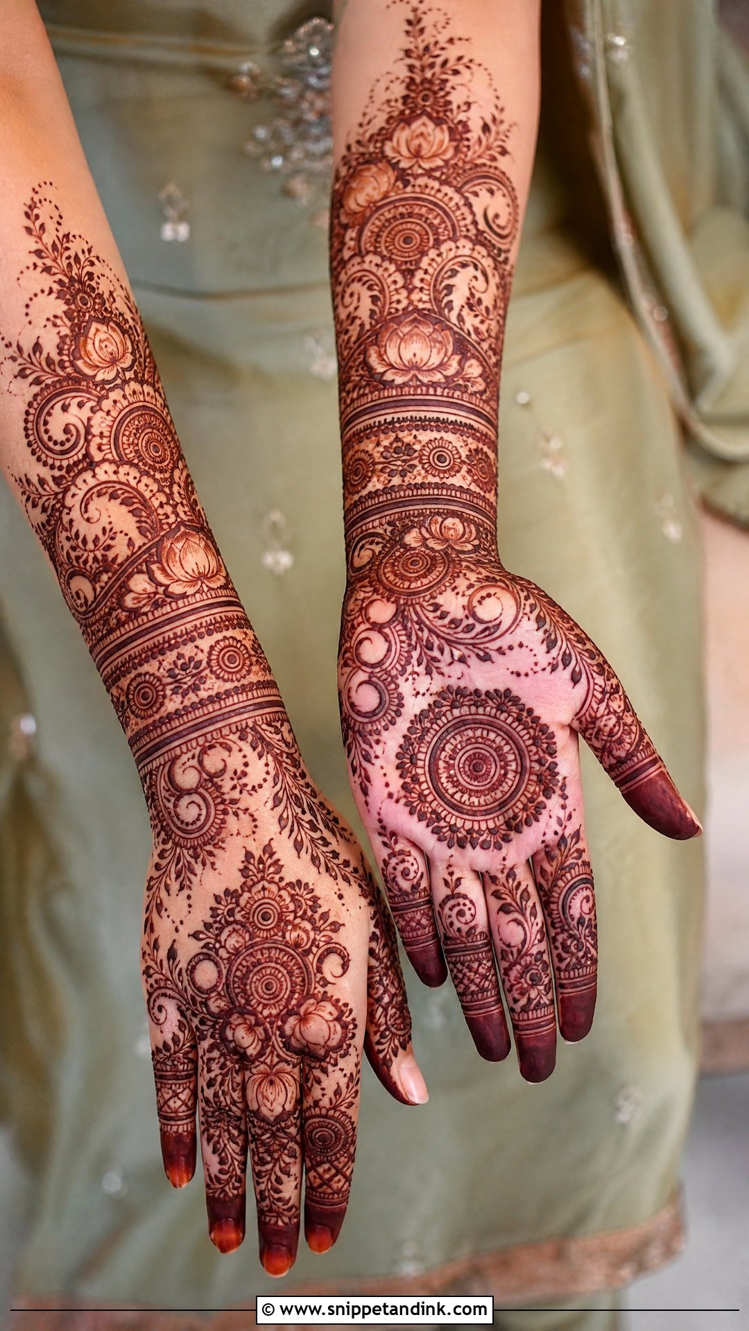 Pakistani Bridal Mehndi Design - Snippet and Ink - 20 Unique Bridal Wedding Mehndi Designs