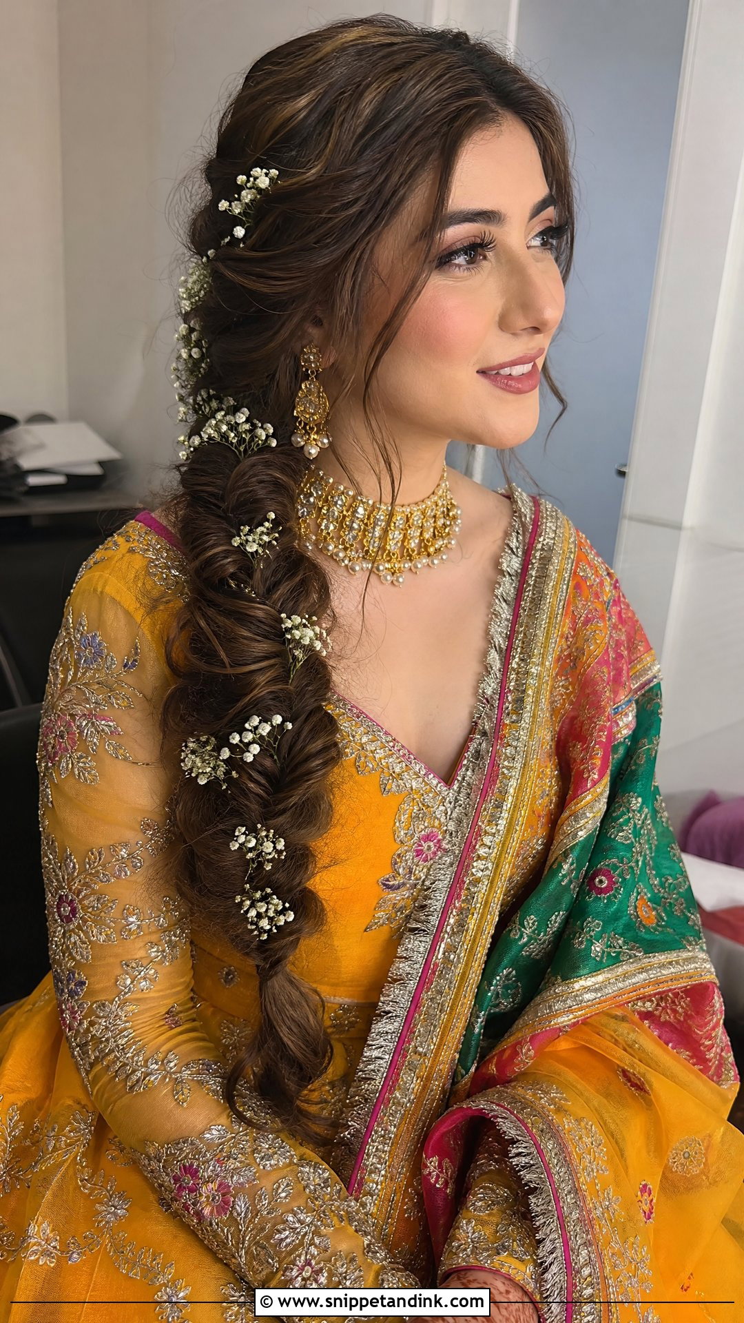 Pakistani Guest Mehndi Fishtail Braid - Snippet and Ink - 20 Pakistani Guest Mehndi Hairstyles