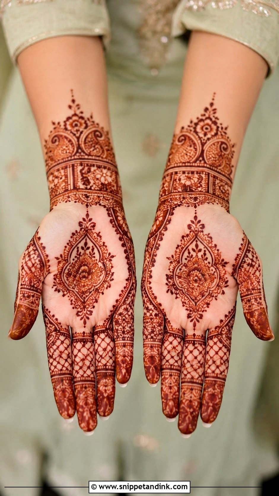 Pakistani Khafif Mehndi Design - Snippet and Ink - 35 Khafif Mehndi Designs