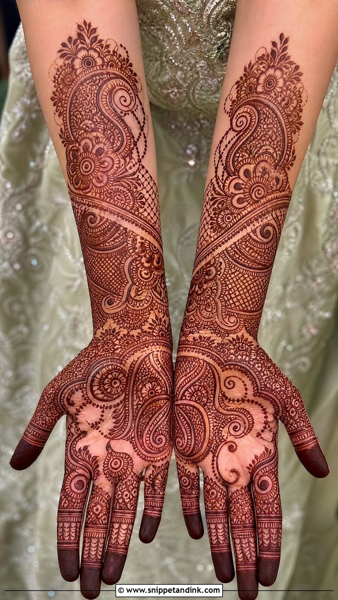 Pakistani Mehndi Dress for Bride - Snippet and Ink - 30 Unique Mehendi Outfits for Bride