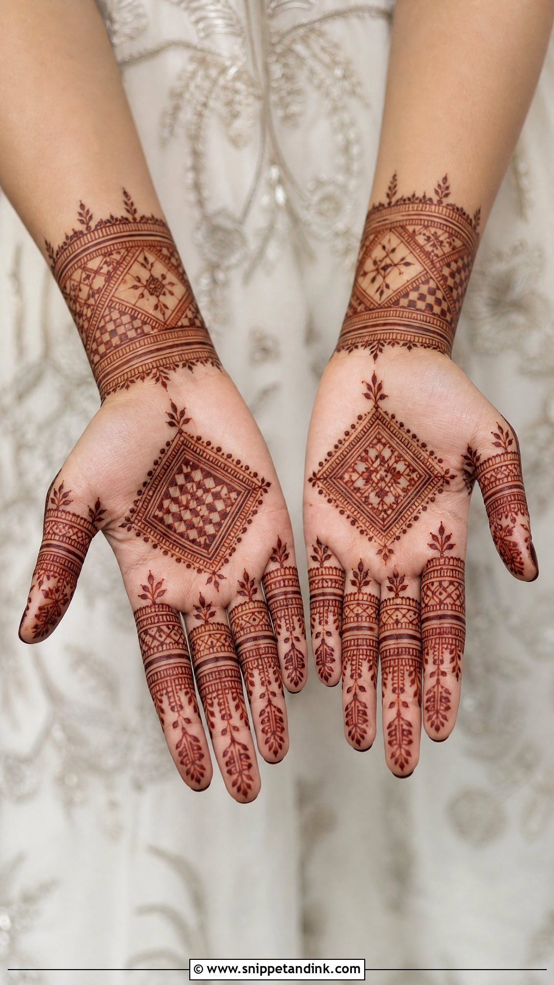 Pakistani Moroccan Mehndi Design Front Hand - Snippet and Ink - 30 Pakistani Mehndi Design Ideas