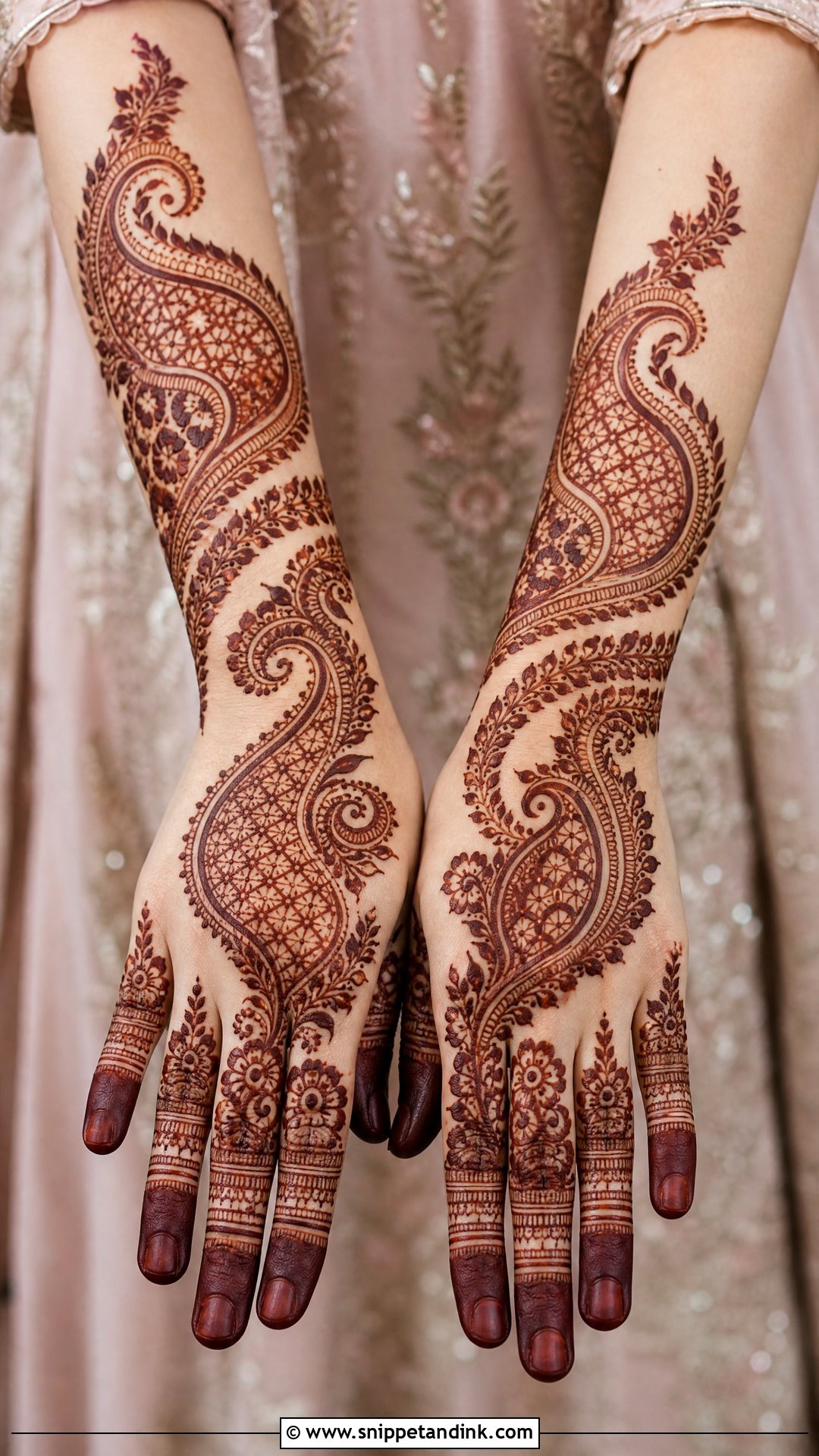 Pakistani Paisley Mehndi Design - Snippet and Ink - 35 Pakistani Mehndi Designs