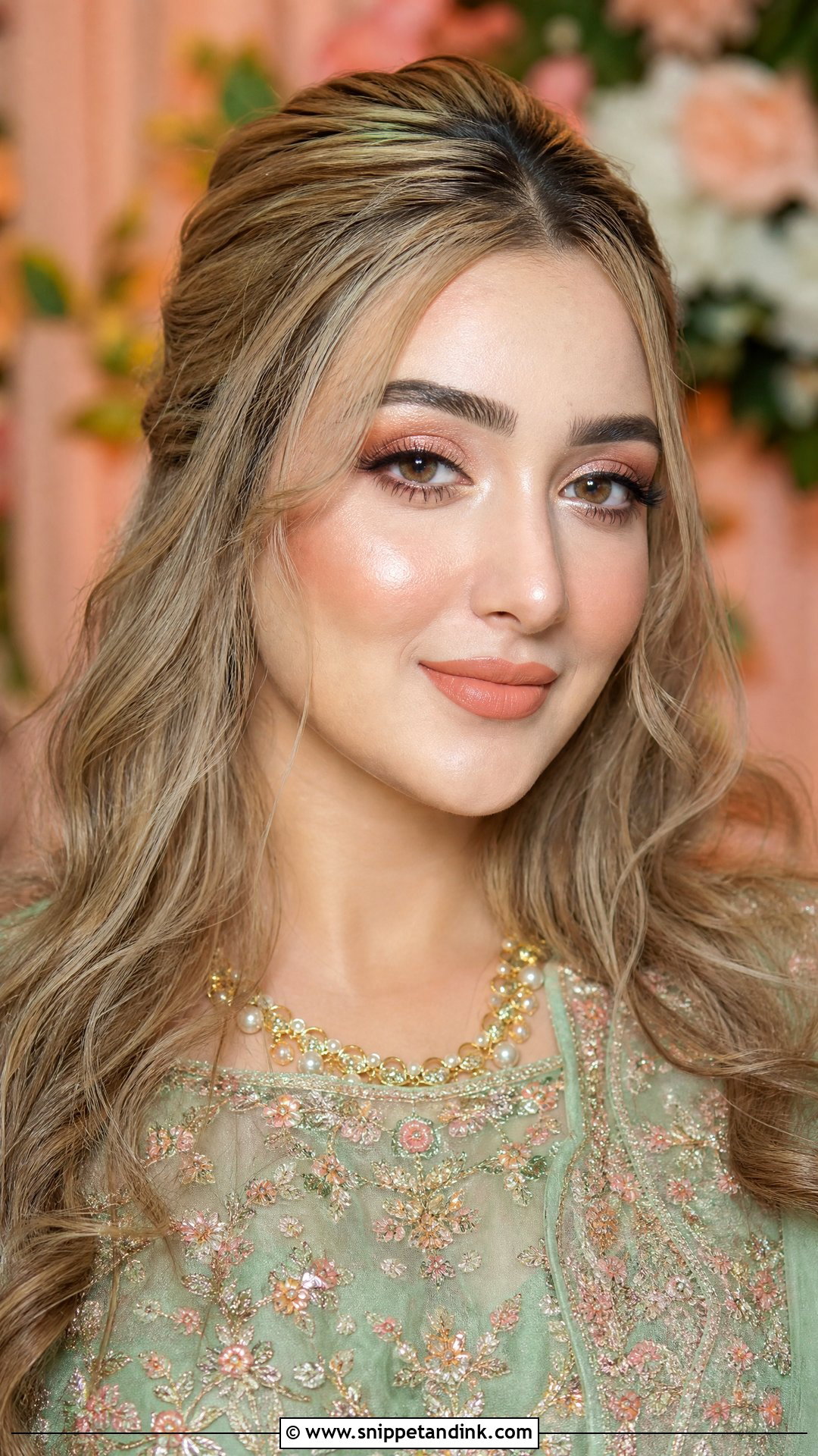 Peach Mehndi Bridal Makeup - Snippet and Ink - 20 Mehndi Bridal Makeup Ideas