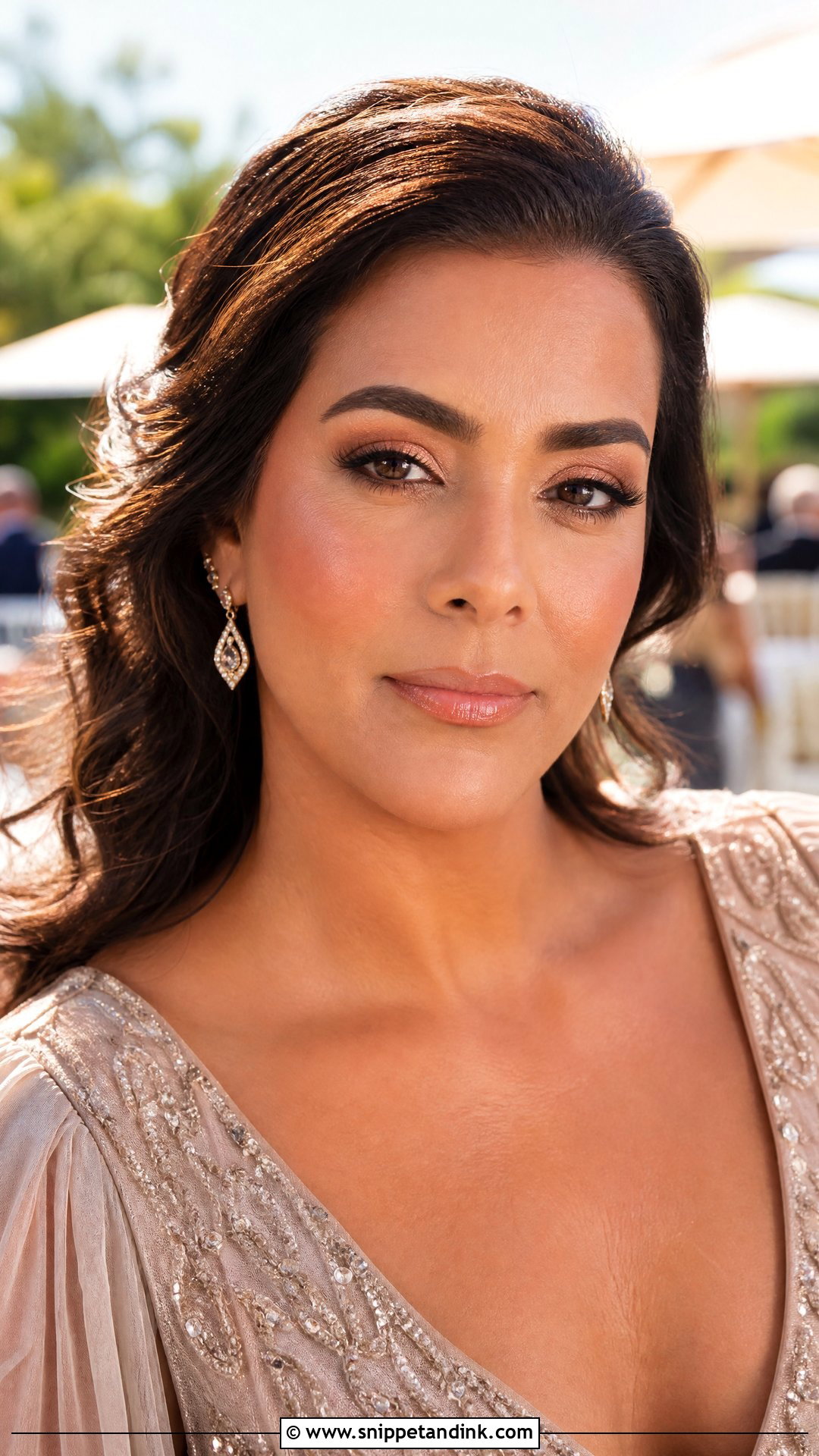 Peach Mother Of Bride Makeup For Brunettes - Snippet and Ink - 20 Mother of Bride Makeup Brunette Ideas