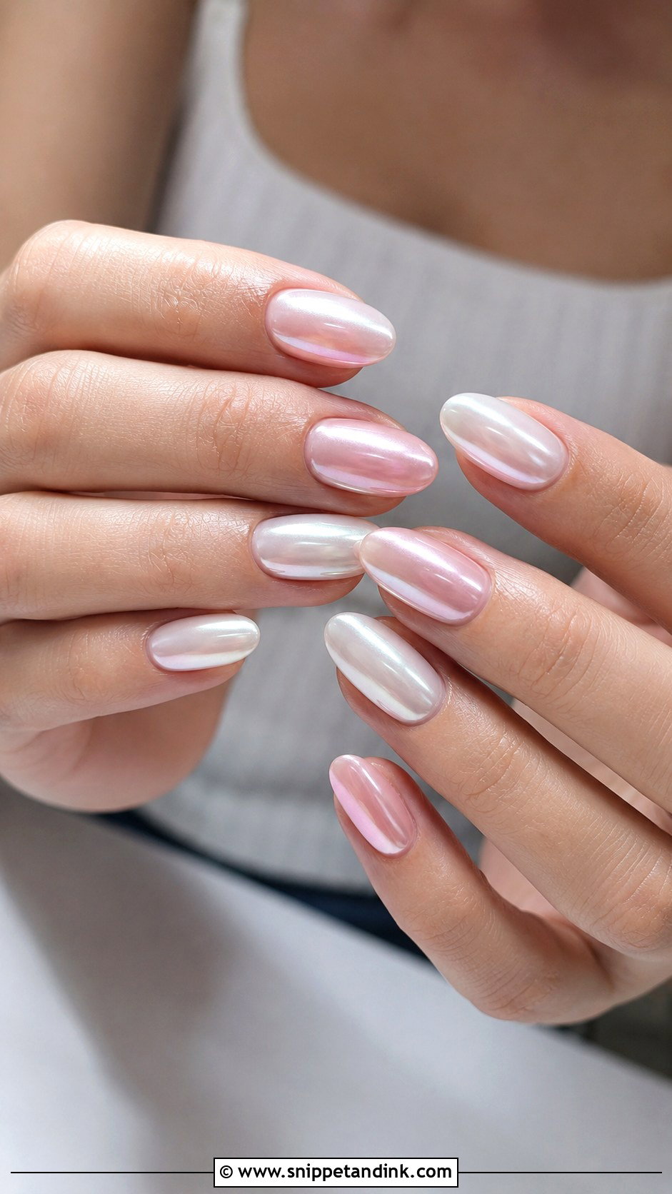 Pearl Chrome Nails - Snippet and Ink - 20 Nails for Indian Wedding Guest