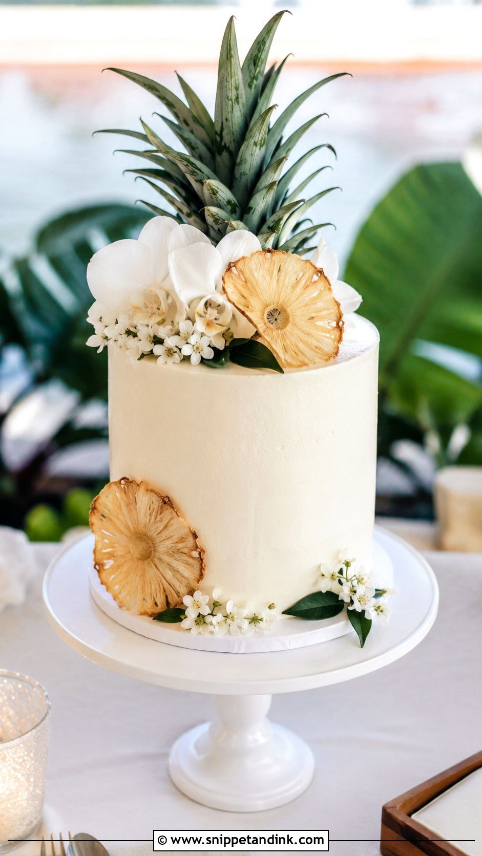 Pineapple One Tier Wedding Cake - Snippet and Ink - 20 Pineapple Wedding Cake Ideas