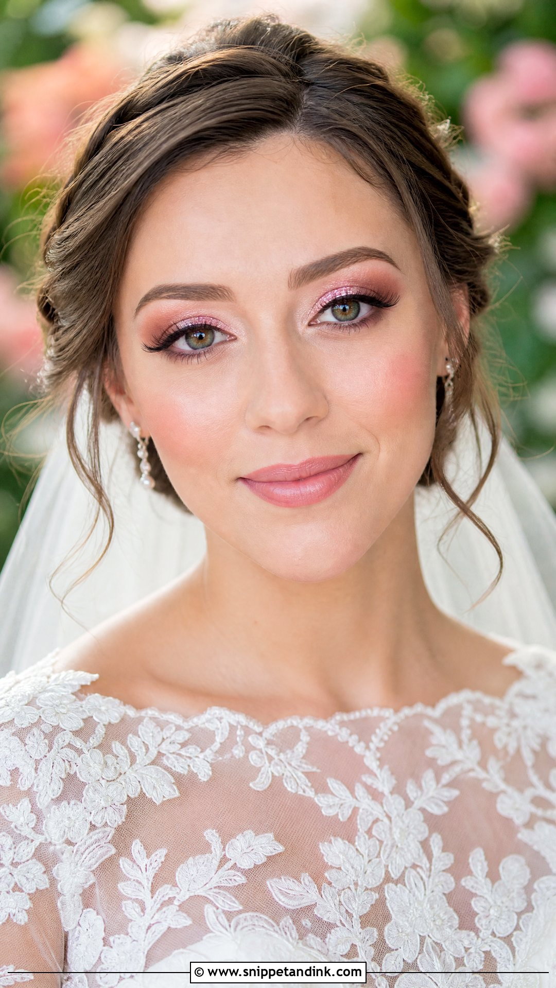 Pink Glitter Bridal Makeup - Snippet and Ink - 20 Glitter Bridal Makeup Ideas