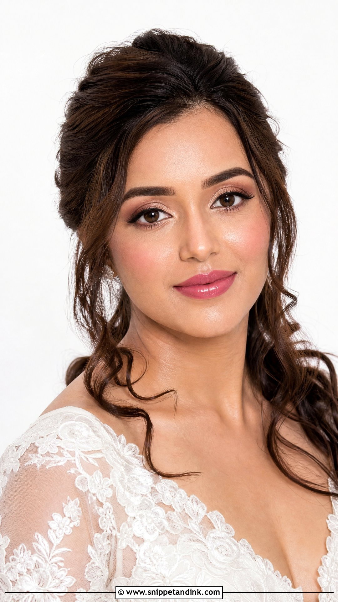 Pink Lip Bridal Makeup - Snippet and Ink - 35 Bridal Makeup Ideas