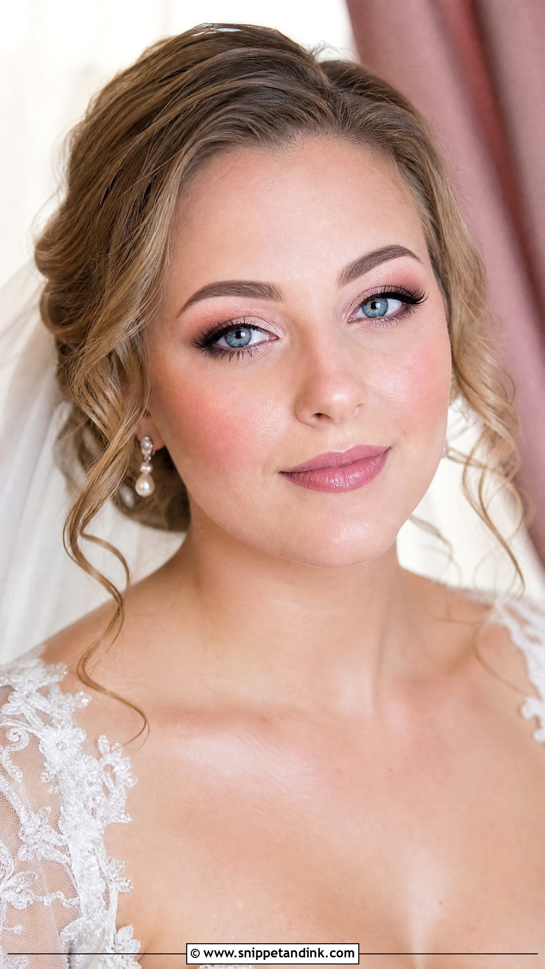 Pink Wedding Makeup For Blue Eyes - Snippet and Ink - 20 Wedding Makeup Looks for Blue Eyes