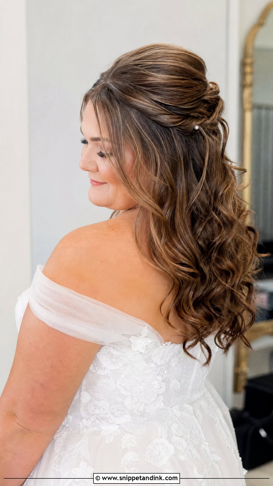 Plus Size Bridal Half Up Half Down Hair - Snippet and Ink - 20 Plus Size Wedding Hair Ideas