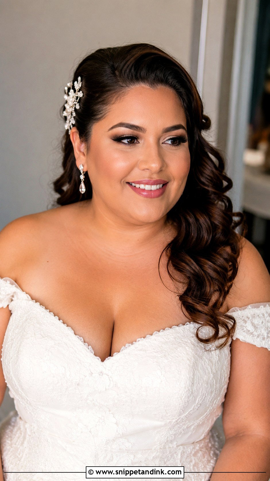 Plus Size Bridal Side Swept Curls - Snippet and Ink - 15 Plus Size Bridal Hair Ideas