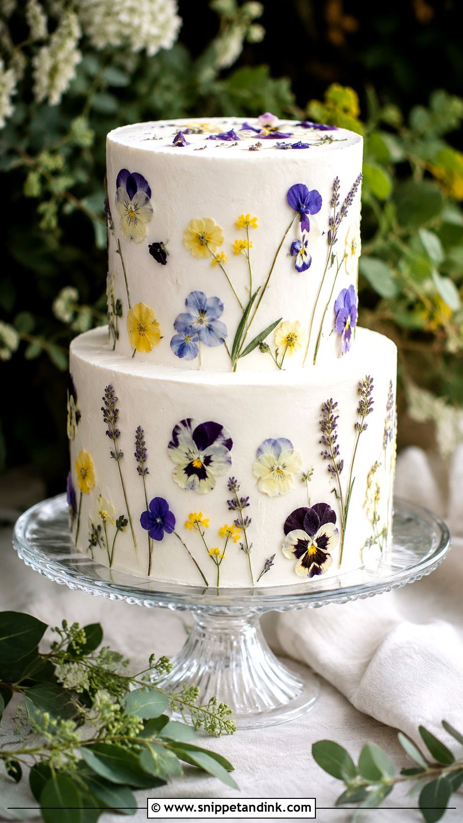 Pressed Flower Wedding Cake - Snippet and Ink - 20 Floral Wedding Cakes