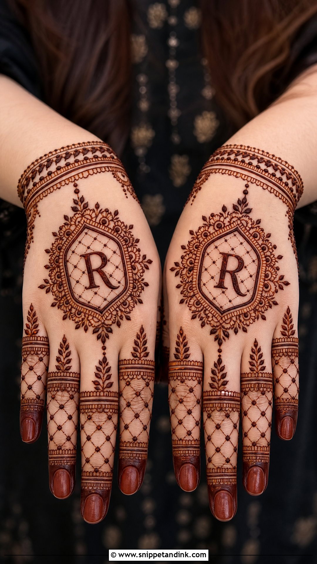 R Name Mehndi Design With Jaali - Snippet and Ink - 20 R Name Mehndi Design Ideas