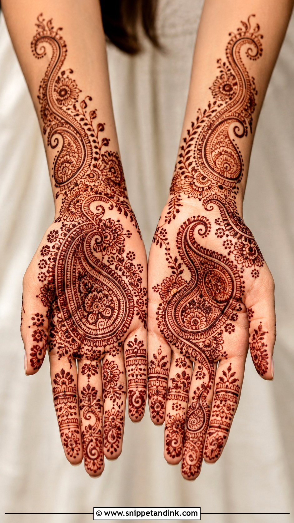 Rajasthani Paisley Mehndi Design - Snippet and Ink - 35 Rajasthani Mehndi Designs