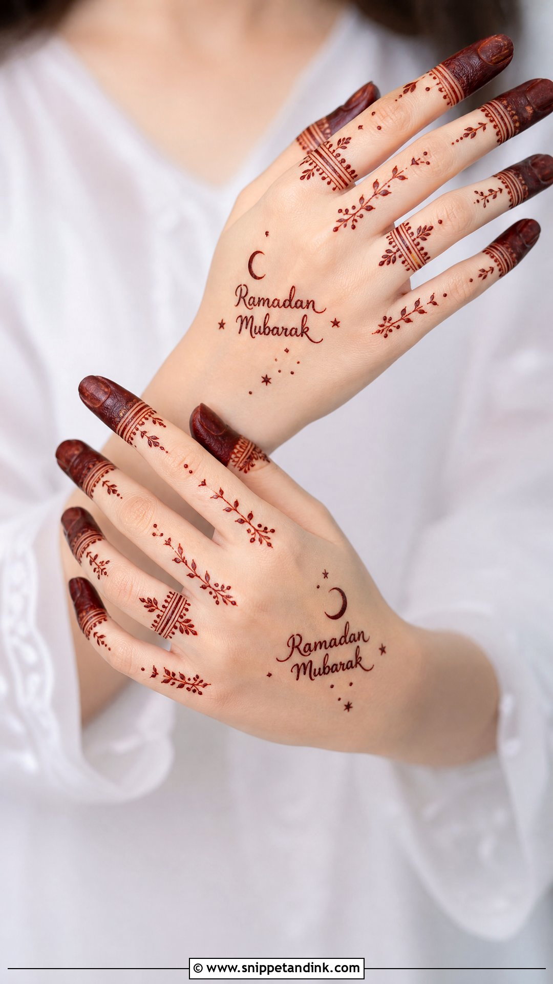 Ramadan Mubarak Finger Mehndi Design - Snippet and Ink - 20 Ramadan Mubarak Mehndi Designs