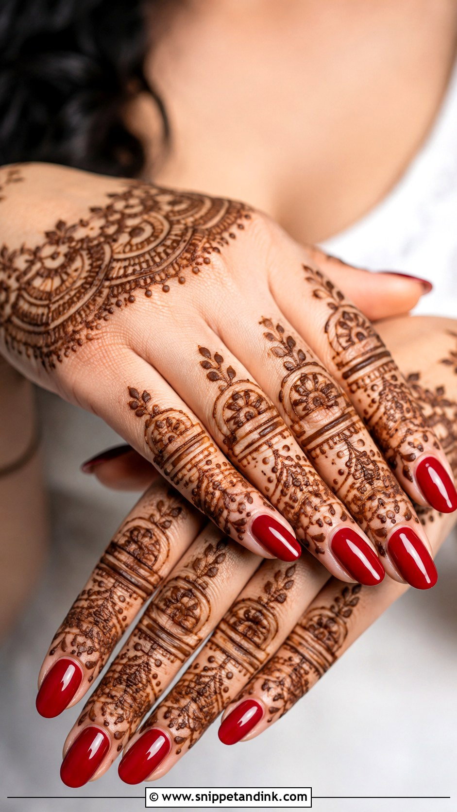 Red Bridal Nails With Mehendi - Snippet and Ink - 20 Bridal Nails with Mehendi