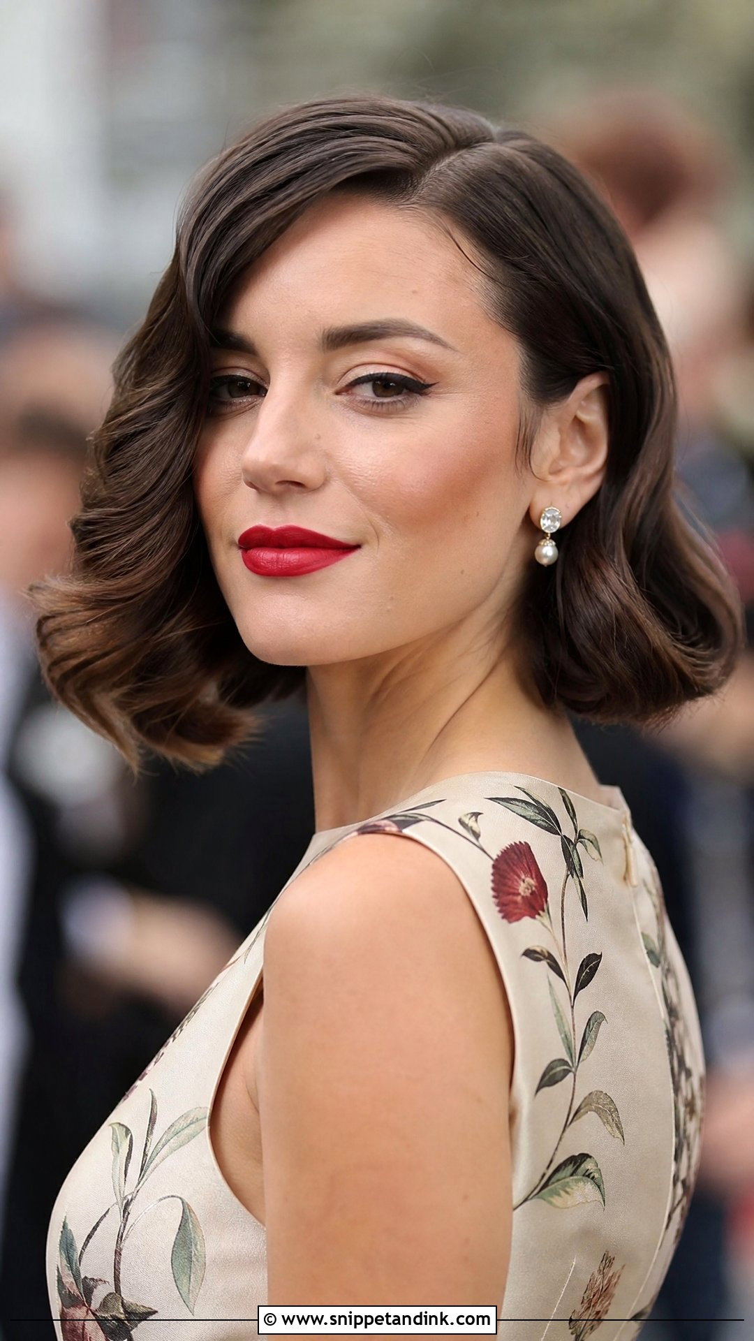 Retro Bob for Wedding Guest - Snippet and Ink - 30 Short Hair Styles for Wedding Guest